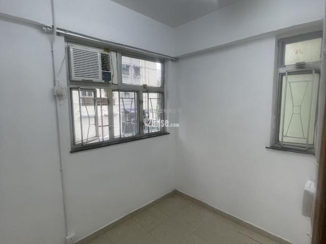 Kwai Chung Kwai King Building [Agency Ads] Unit C,Low Floor 2 11|23/F Changwei Building Corporate Office Open One Bedroom One Living Room Hints