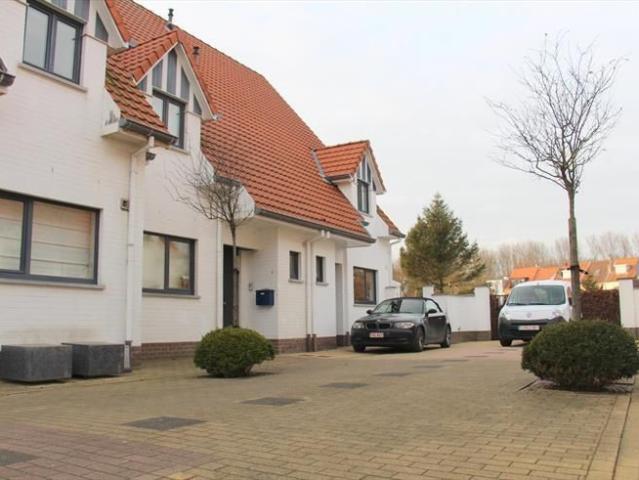 Kwalitatief afgewerkte half cottage