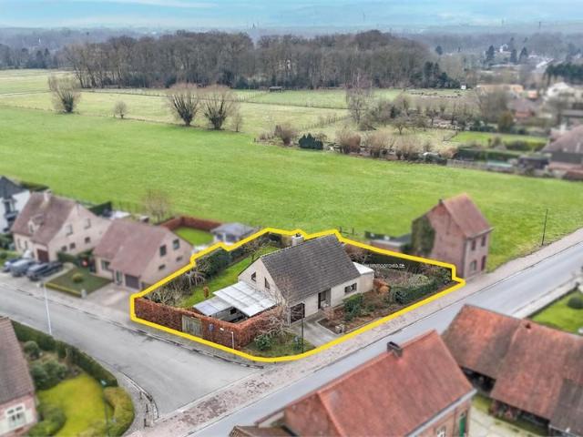 Kwaliteitsvolle, alleenstaande woning met 4 slaapkamers en zonnige tuin