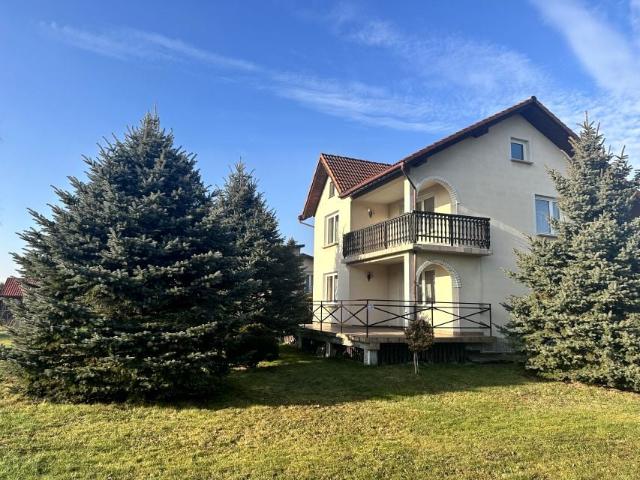 Kwiatowa 207,80 m², Ochodza