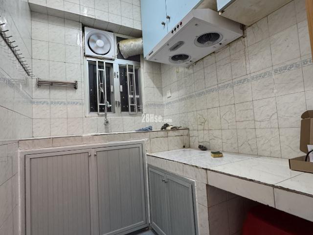 Kwun Tong Hip Wo House [Agency Ads] High Floor 11 20|20/F Ld32 Hip Wo Building, Kwun Tong #Workers' Dormitory #5 Minute Living Circle #Flexible Tenancy Period Hints