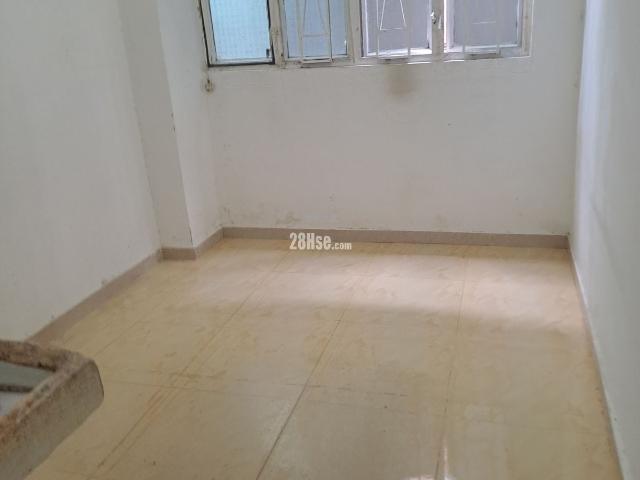 Kwun Tong Wang Yip Building [Agency Ads] Unit F, Low Floor A Hints