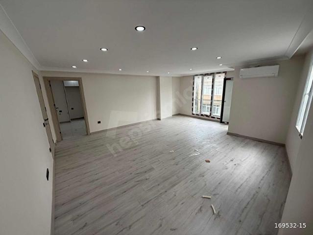 KÜÇÜKÇEKMECE CUMHURİYET MH SATILIK ÇOK GENİŞ SIFIR 3+1 DAİRE
