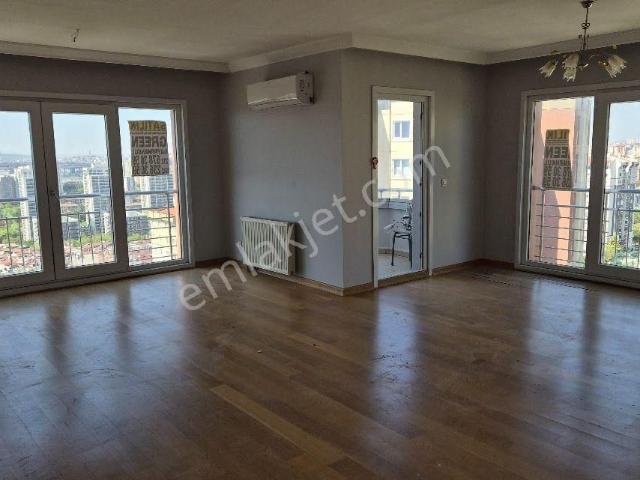 Küçükçekmece Atakent Güneşpark Evleri 1 De Peyzaj Manz.boş Kiralık 194m2 4+1