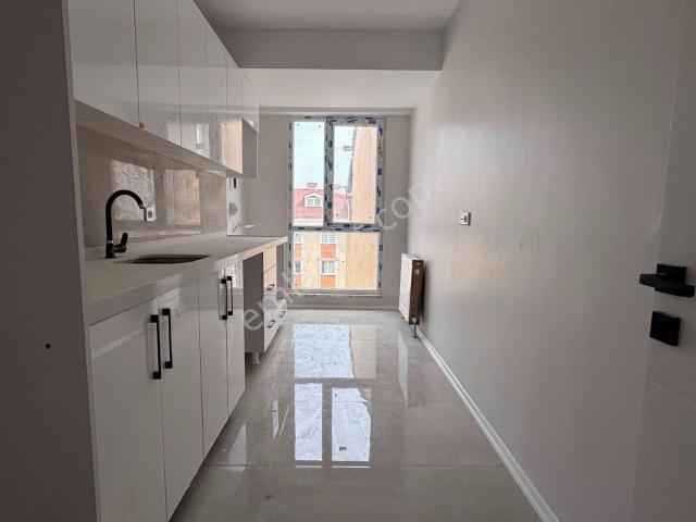 Küçükçekmece Halkalı'da Satılık 3+2 Dubleks Daire