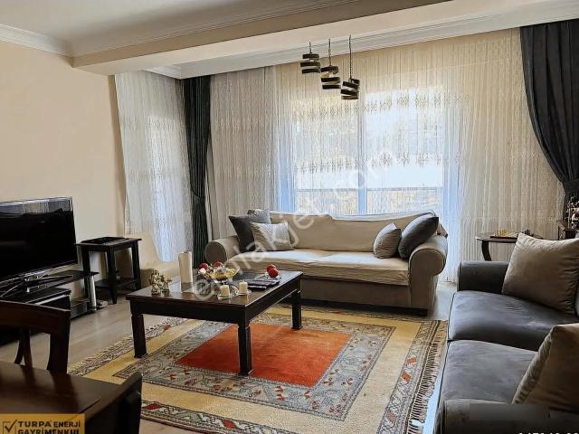 Küçük Çiğli Anadolu Caddesine Yakın Satılık 3+1 Daire
