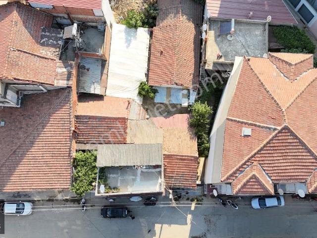 Küçük Menderes'ten Kiraz İstiklal Mh.satılık Müstakil Ev,dükkan