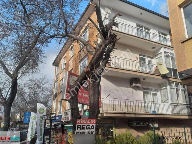 Küçükesat Belligün Başçavuş Sokak Köşesinde 3+1 Merkezi 1. Katta Klimalı Yapılı Temiz Kiralık Daire