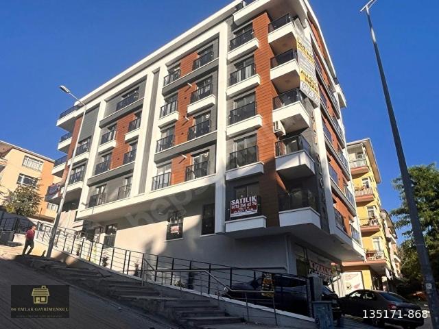 KÜÇÜKESAT BÜLBÜLDERESİ CD SIFIR 2+1 KAPALI MUTFAK OTURUMA HAZIR LÜKS DAİRE