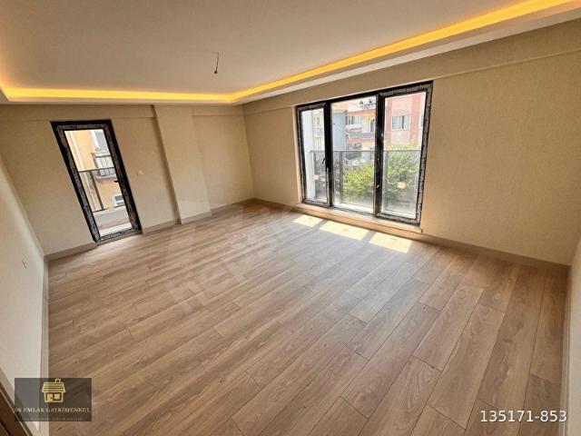 KÜÇÜKESAT BÜLBÜLDERESİ CD SIFIR 3+1 AYRI MUTFAK LÜKS YAPILI FIRSAT DAİRE