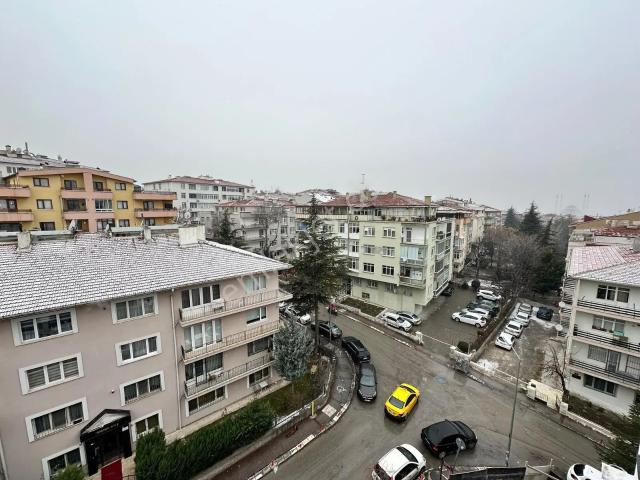 Küçükesat Merkezde Satılık 3+1 Sıfır Lüks Yapılı