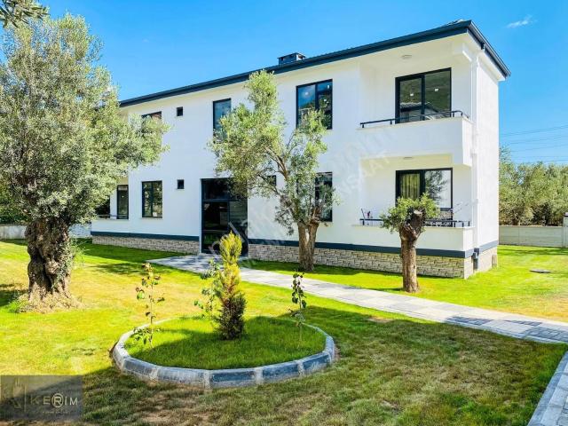 █küçükkuyu'da Satılık 2+1 Daire: Zeus Manzaralı, Sıfır, 75m² Net