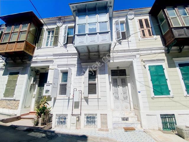 Küçükyalıda Bahçeli Müstakil Tripleks Kiralık Konut