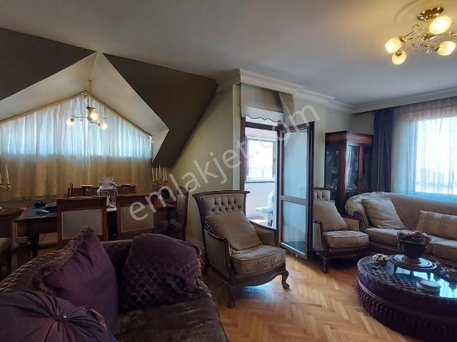 Küçükyalı Panaromik Deniz Manzaralı 4+2 Satılık Daire