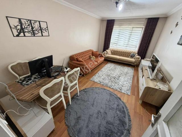 Kuşçağızda 1. Kat Full Eşyalı Abonelikleri Açık Kiralık