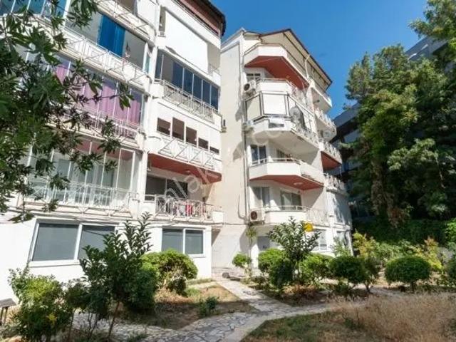 Kuşadası Marina'ya Sadece 50 Metre! Yüksek Kira Getirili 2+1