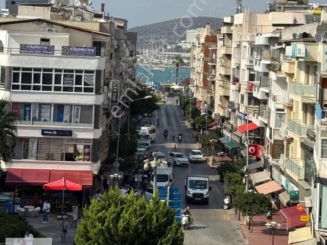 Kuşadası Merkez İhsan Sürücü İş Hanında 3.kat Asansörlü Ofis