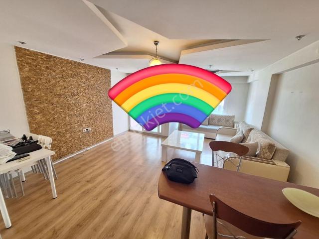 Kuşadası Merkezde Denìz Manzaralı Eșyalı Kìralık Genìş 1+1 Daìre