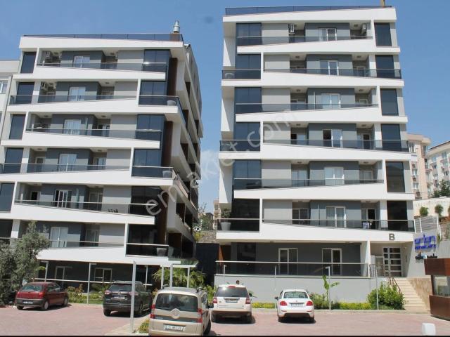 Kuşadası Merkezde Kiralık Doğalgazlı 1+1