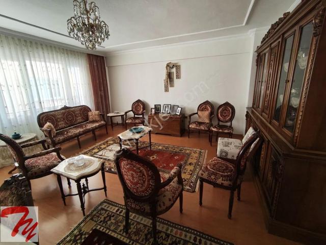 Kuşadası,merkezde Satılık 3+1 Daire