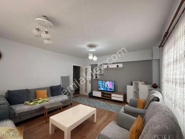 Kuşadası Merkezde Satılık Bakımlı Daire