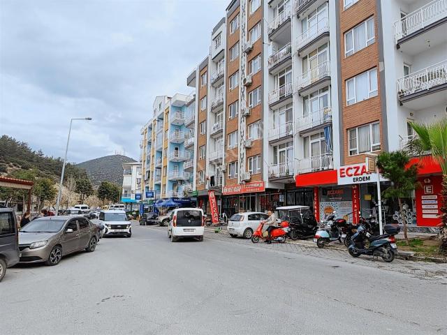 Kuşadası Merkezi Konum 3+1 Çarşı Pazar Okul Yani Kiralık Daire