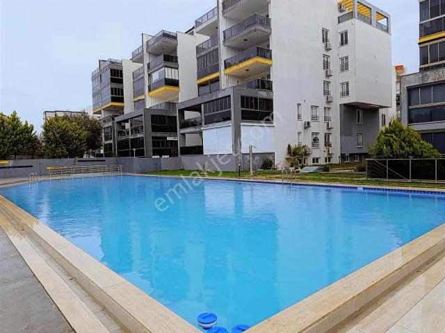 Kuşadasın Da Devamlı Kiralık Lüks 3+1 Daire