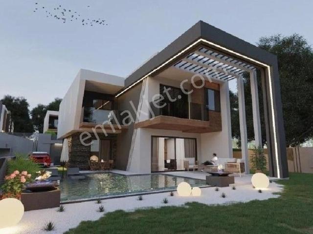 Kuşadasında Deniz Manzaralı Özel Havuzlu Bahçeli 4+1 Müstakil Villa