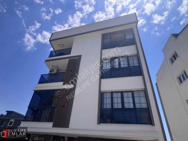 Kuşadasında Deniz Manzaralı Satılık 1+1 Daire