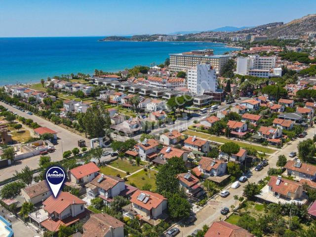 Kuşadası'nda Denize 250 Metre Teraslı Fırsat 2+1 Villa