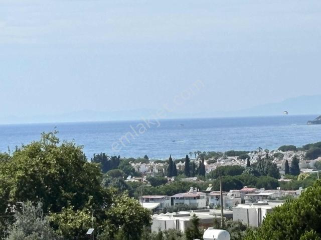 Kuşadasında Kapanmaz Deniz Manzaralı Tek Müstakil 3+1 Villa