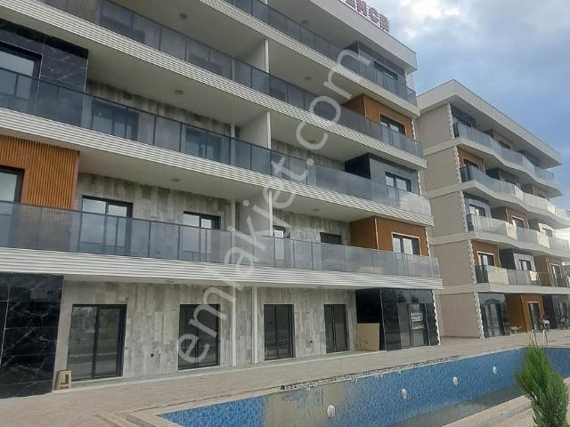 Kuşadası Aydın Yolu Ege Mahallesi Girişi Havuzlu Daire