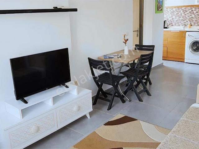 Kuşadası Çarşı Merkez 1+1 Full Eşyalı