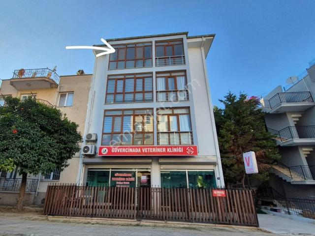 Kuşadası Cumhuriyet'te Merkezi Konumda 90 M² 2+1 Satılık Fırsat Daire!