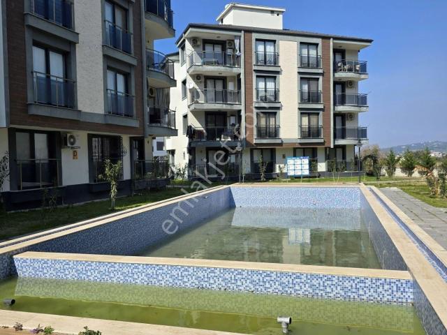 Kuşadası Davutlar Merkezde Satılık 1+1 Daire