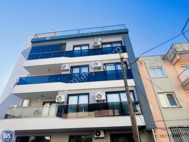 Kuşadası Davutlar Bölgesinde Satılık 2+1 Daire