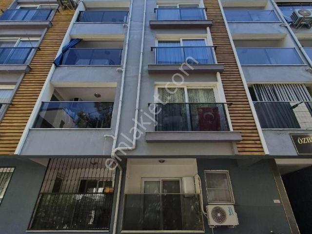 Kuşadası Davutlar Bölgesinde Satılık 2+1 Daire