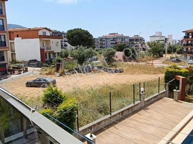 Kuşadası Davutlar Köşe Ara Kat 3+1 Satılık Daire