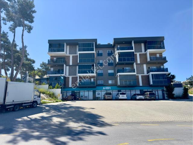 Kuşadası Deniz Manzaralı Satılık 3+1 Daire