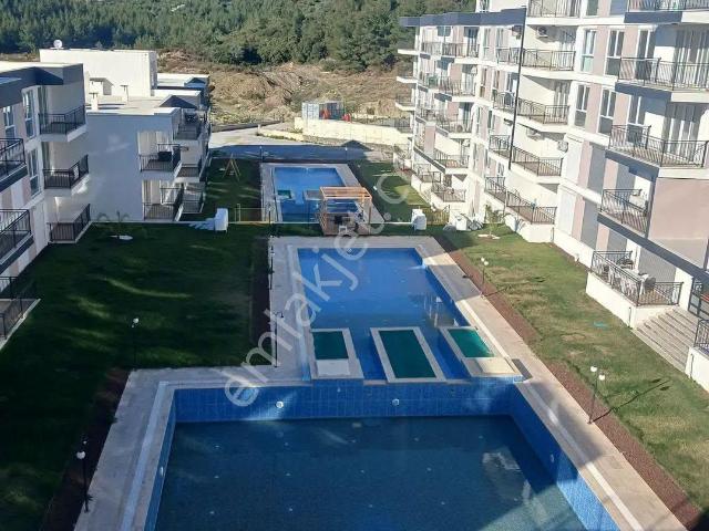 Kuşadası Eşin Vadi'de Havuz Ve Doğa Manzaralı Sıfır 2+1 Daire