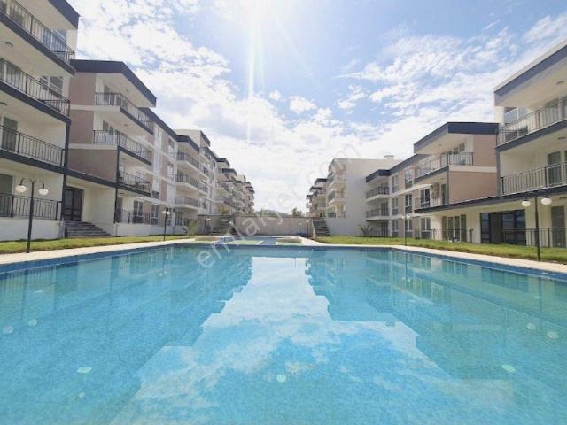 Kuşadası Eşin Vadi'de Sıfır Kiralık 3+1 Daire
