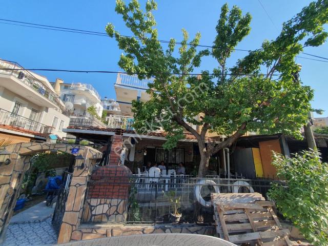 Kuşadası Efes Evleri Sitesi'nde Satılık Eşyalı 3+1 Villa