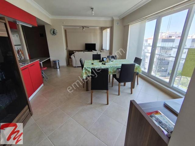 Kuşadası, Ege Mh Yabancıdan Satılık Eşyalı Daire