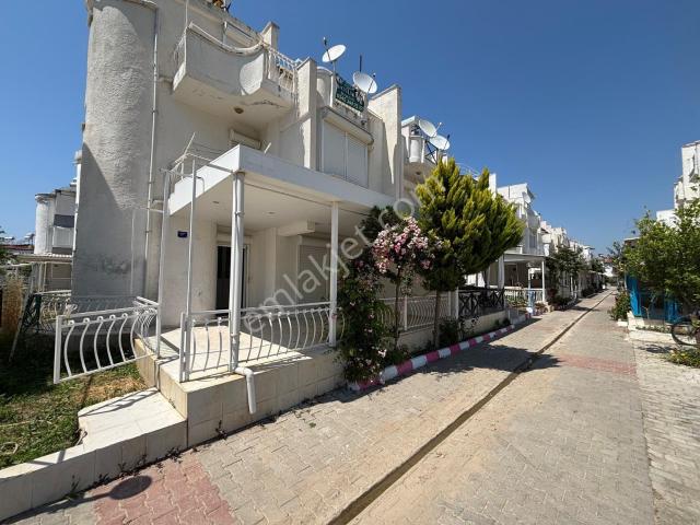 Kuşadası Güzelçamlı Yolun Altı Tribleks Satılık 3+1