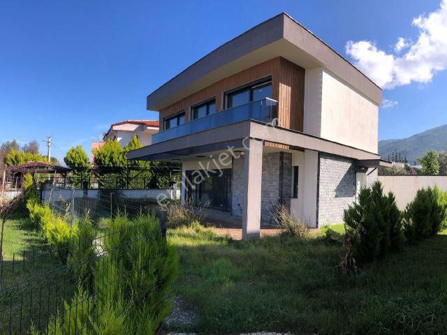 Kuşadası Güzelçamlı Da 3+1 Yazlık