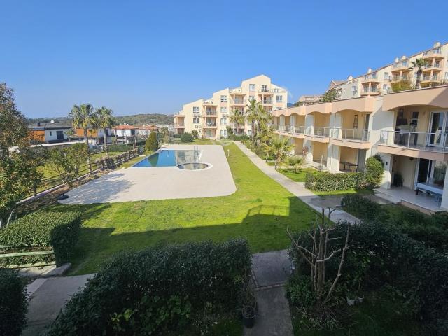 Kuşadası Golf Resort'te Satılık Deniz Manzaralı 2+1