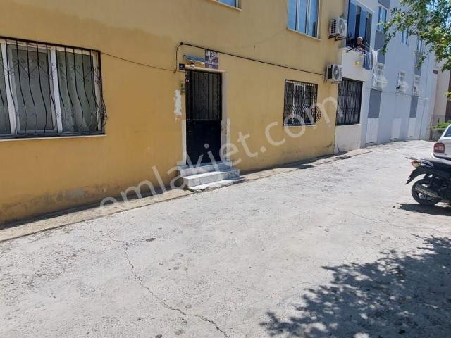 Kuşadası Hacıfeyzulah Mh Kiralık.50m2 Depo Bodrumkat
