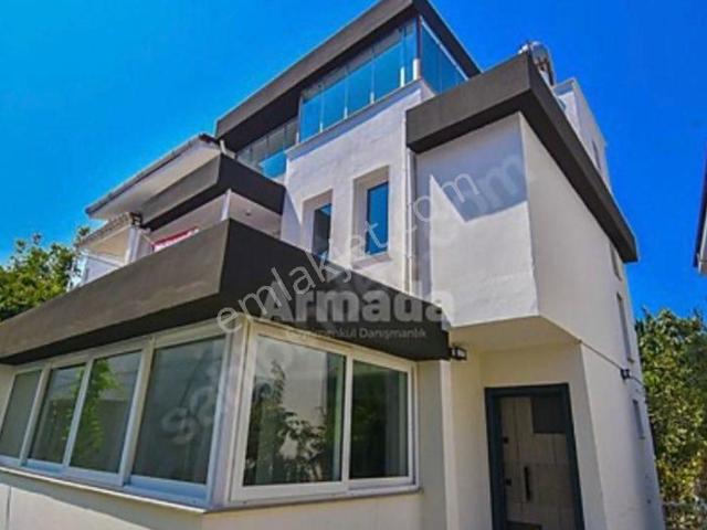 Kuşadası Kadınlar Denizi 4+1 Satıllık Triplex