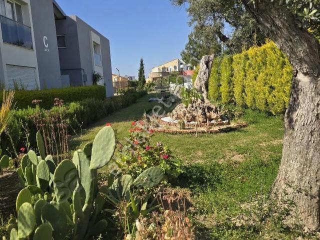 Kuşadası Kadınlar Denizi Bölgesi Satılık Daire