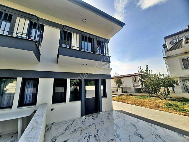 Kuşadası Kadınlar Denizinde Sıfır Satılık 1+1 Bahçeli Villa